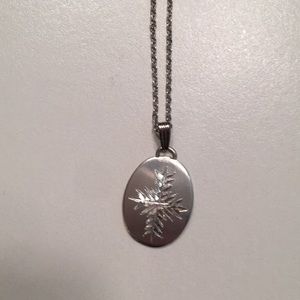 Pewter Necklace with Snowflake Pattern